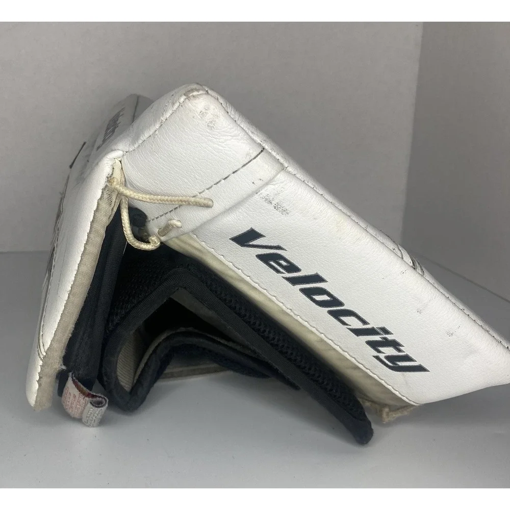 Vaughn V6 1000i PRO adult Ice Hockey Goalie Glove & Blocker Set